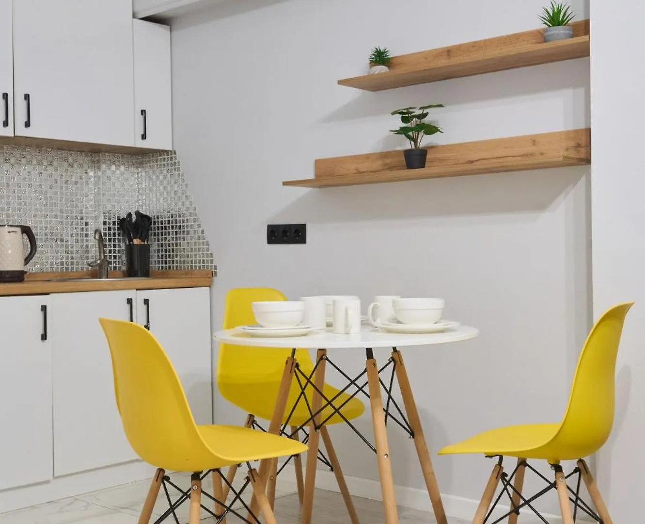 One Bedroom Apartment Next To Arbat In Almaty contacts